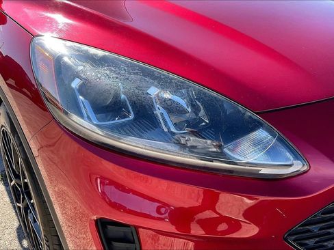 Certified 2020 Ford Escape SE Sport image 33