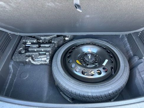 Used 2024 Chevrolet TrailBlazer RS w/ Convenience Package image 29