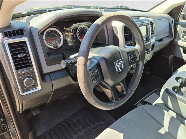 Used 2020 RAM 1500 Classic SLT AWD/4WD image 9