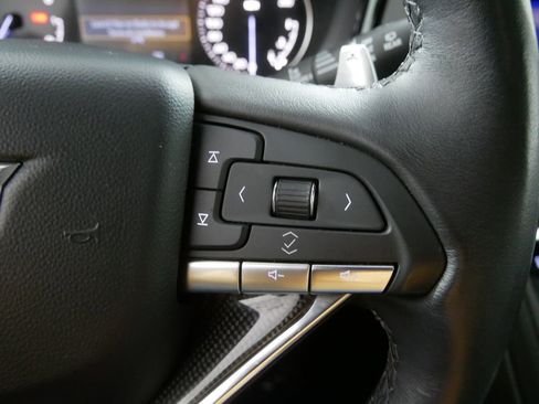 Used 2023 Cadillac XT6 Sport image 23