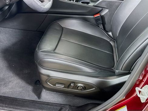 Used 2024 Jeep Grand Cherokee Limited w/ Luxury Tech Group II image 19