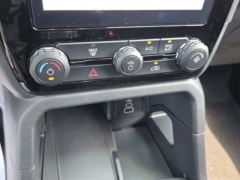New 2026 Ford Ranger XLT w/ Black Appearance Package RWD image 21