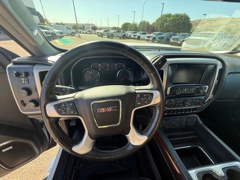 Used 2018 GMC Sierra 2500 SLT w/ Duramax Plus Package AWD/4WD image 12
