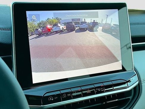 New 2026 Jeep Compass Limited image 8