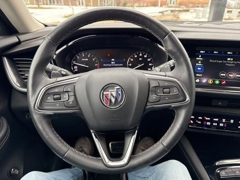 Used 2023 Buick Envision Preferred image 15