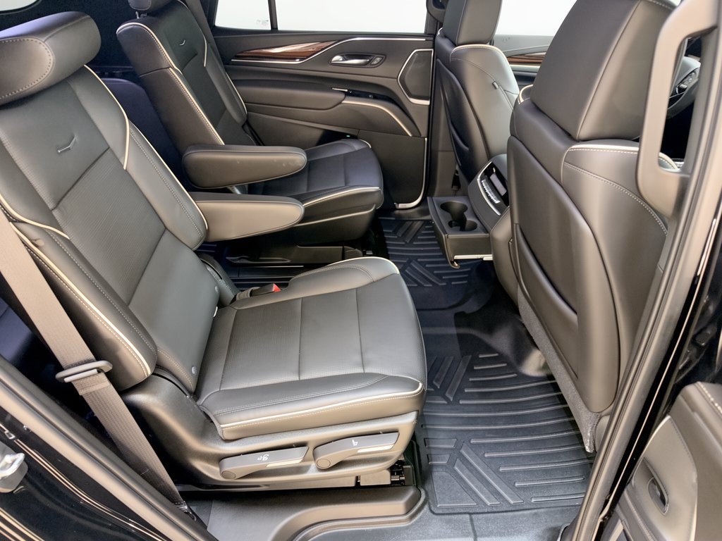 Used 2021 Cadillac Escalade Premium Luxury w/ Driver Assist Tech Package AWD/4WD image 29