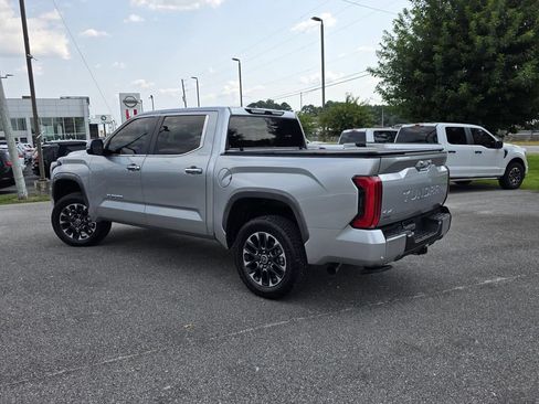 Used 2024 Toyota Tundra Limited AWD/4WD image 5