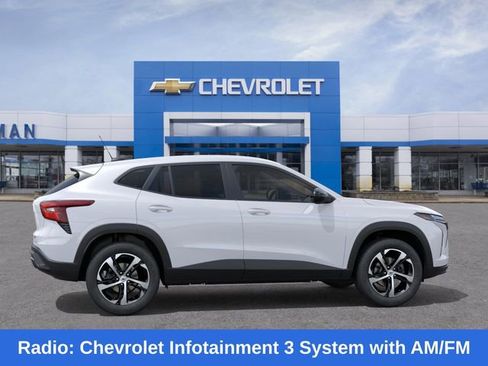 New 2026 Chevrolet Trax RS w/ Driver Confidence Package FWD image 6