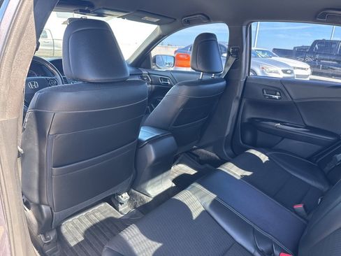 Used 2016 Honda Accord Sport image 15
