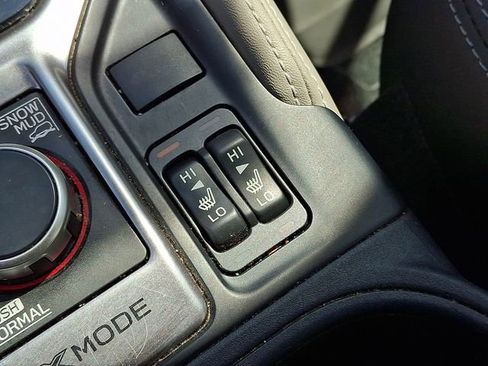 Used 2021 Subaru Forester Limited image 27