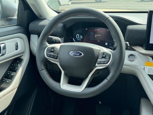 New 2026 Ford Explorer Active w/ Active Comfort Package AWD/4WD image 22
