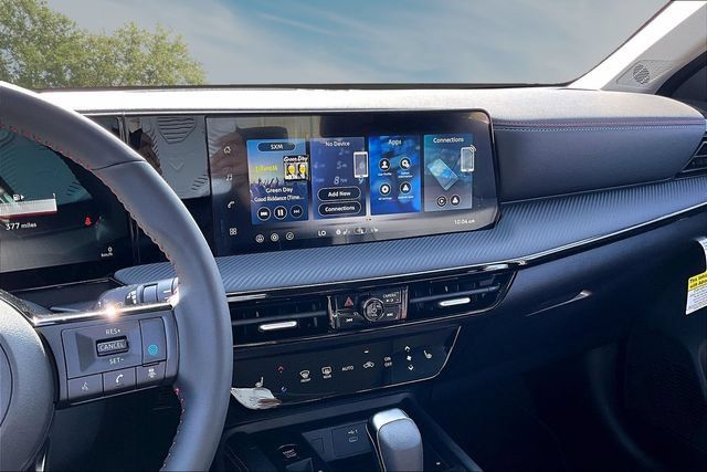 New 2027 Nissan Kicks SR FWD image 6