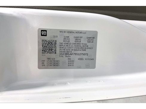 New 2025 Chevrolet Express 2500 image 13