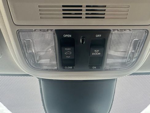 Certified 2026 Honda Odyssey Touring image 24