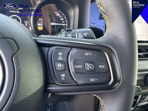 Used 2024 Jeep Wrangler Unlimited AWD/4WD image 21