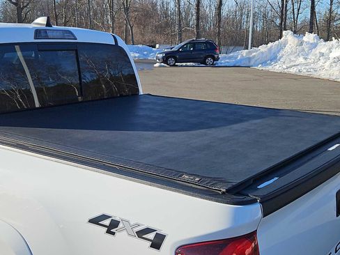 Used 2021 Toyota Tacoma SR5 image 18