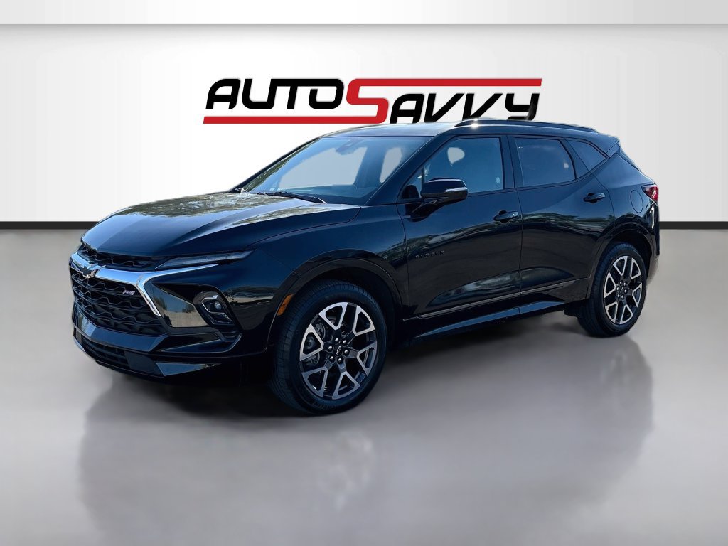 Used 2025 Chevrolet Blazer RS FWD image 3