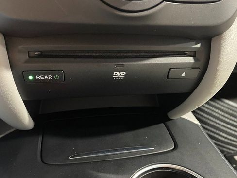 Used 2017 Acura MDX SH-AWD image 28