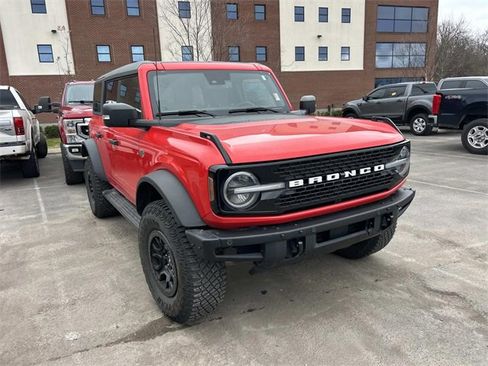 Used 2022 Ford Bronco Wildtrak image 3