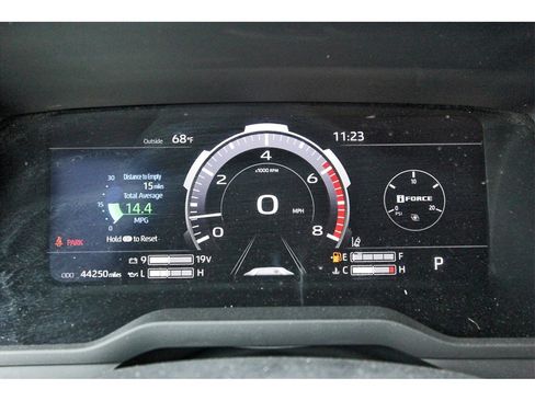 Used 2023 Toyota Tundra Platinum image 10