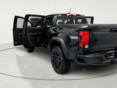 Used 2023 Chevrolet Colorado Trail Boss w/ Advanced Trailering Package AWD/4WD image 11