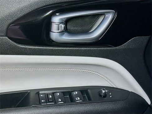 Certified 2022 Jeep Compass Limited image 15