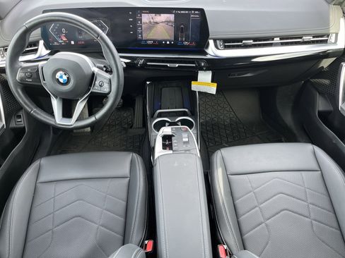 Certified 2025 BMW X1 xDrive28i w/ Convenience Package image 3