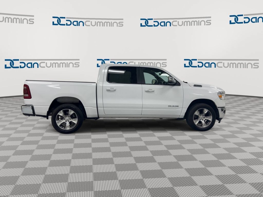Used 2024 RAM 1500 Laramie AWD/4WD image 9
