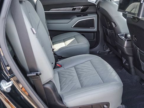 Used 2023 Kia Telluride EX X-Line AWD/4WD image 13
