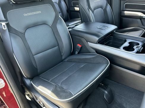 Used 2025 RAM 1500 Laramie w/ Sport Appearance Package AWD/4WD image 27