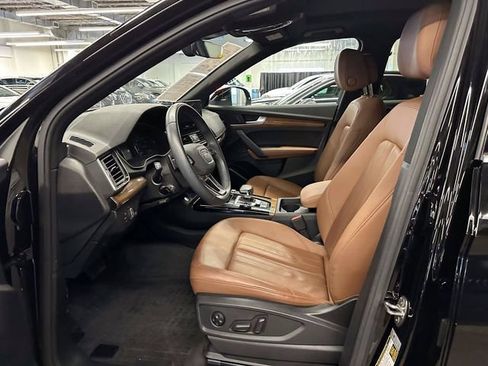 Certified 2024 Audi Q5 Premium w/ Convenience Package AWD/4WD image 12