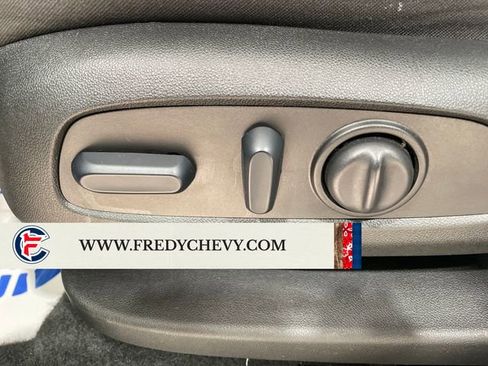 Used 2024 Chevrolet Equinox LT FWD image 29