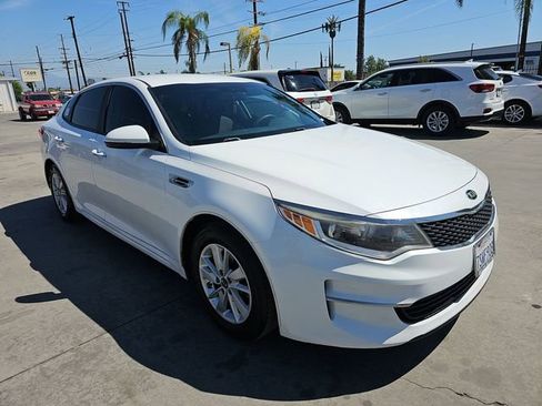 Used 2016 Kia Optima LX image 2