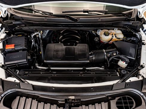 Used 2025 Chevrolet Tahoe High Country AWD/4WD image 29