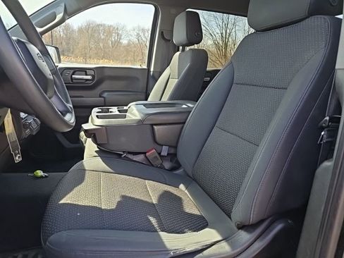 Used 2019 Chevrolet Silverado 1500 Custom Trail Boss w/ Custom Convenience Package image 10