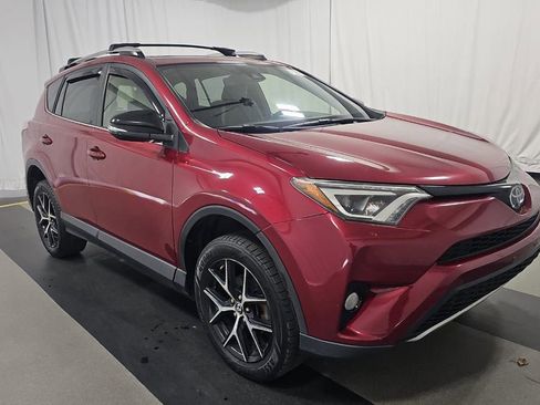 Used 2018 Toyota RAV4 SE w/ Power Extra Value Package AWD/4WD image 2