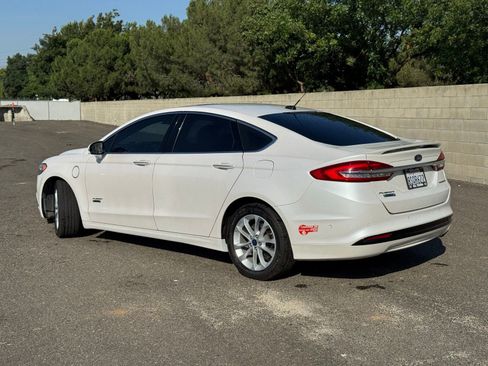 Used 2017 Ford Fusion Energi Platinum FWD image 7