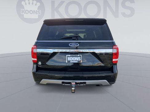 Used 2018 Ford Expedition XLT w/ Equipment Group 202A image 5