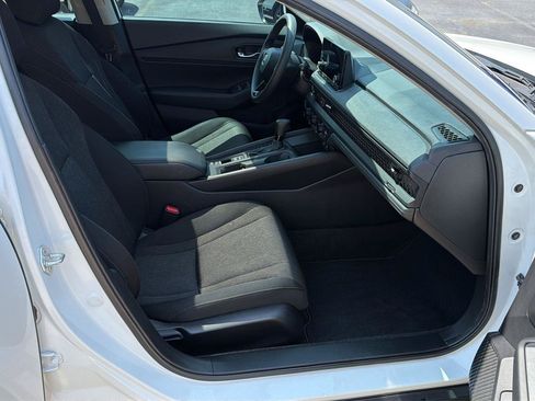 Used 2024 Honda Accord EX image 13