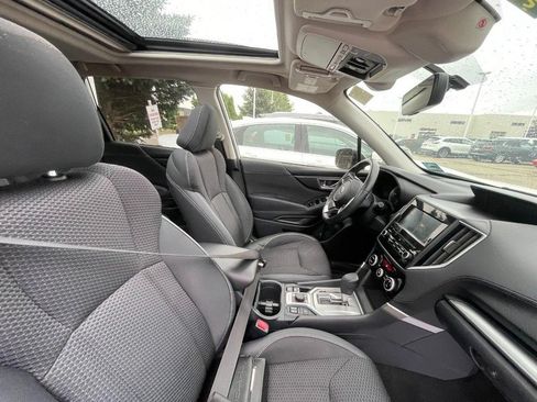 Used 2019 Subaru Forester Premium AWD/4WD image 3