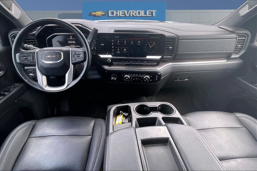 Used 2024 GMC Sierra 1500 SLT AWD/4WD image 8
