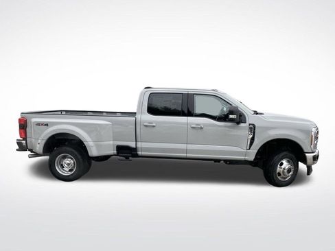 New 2026 Ford F350 XLT w/ XLT Premium Package image 2