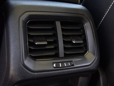 Certified 2023 Volkswagen Taos SE w/ Panoramic Sunroof Package AWD/4WD image 23