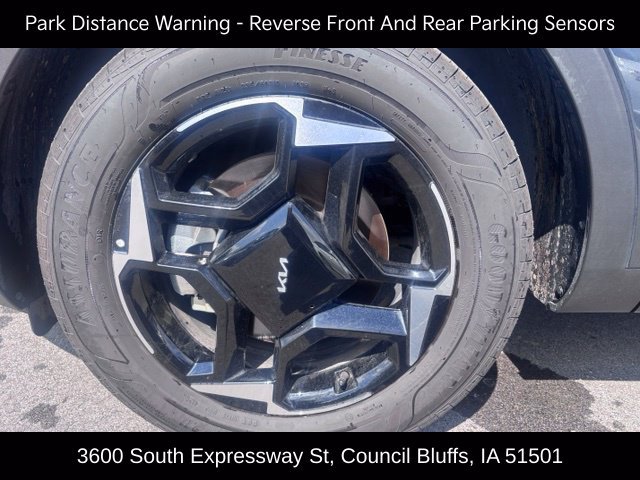 Used 2026 Kia Sportage EX FWD image 12
