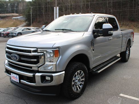 Used 2022 Ford F250 Lariat w/ Lariat Value Package image 7