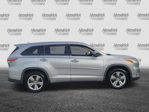 Used 2015 Toyota Highlander Limited Platinum image 8
