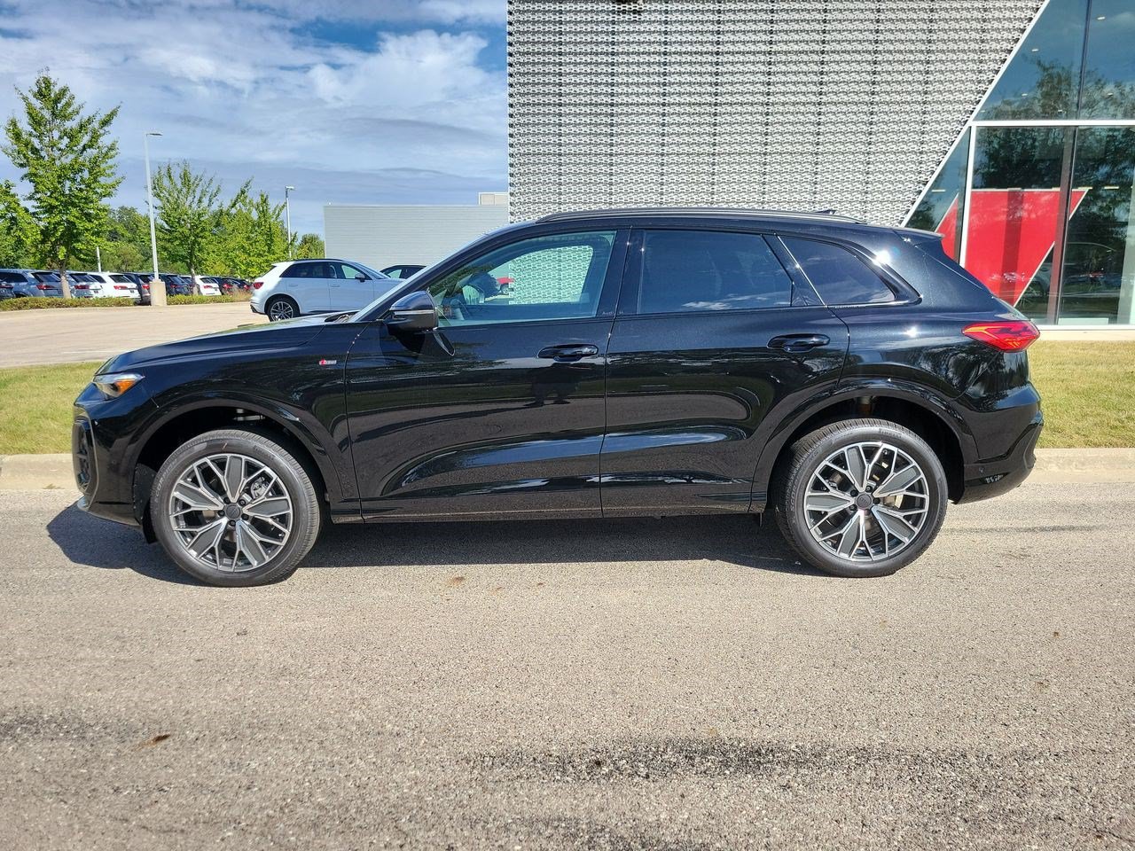 New 2026 Audi Q5 Premium Plus AWD/4WD image 27