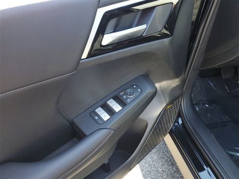 New 2026 Mitsubishi Outlander SE image 19