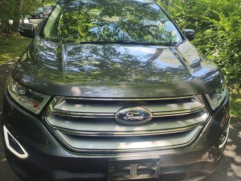 Used 2017 Ford Edge Titanium w/ Equipment Group 301A AWD/4WD image 5