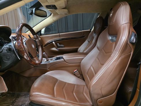 Used 2013 Maserati GranTurismo Sport image 17